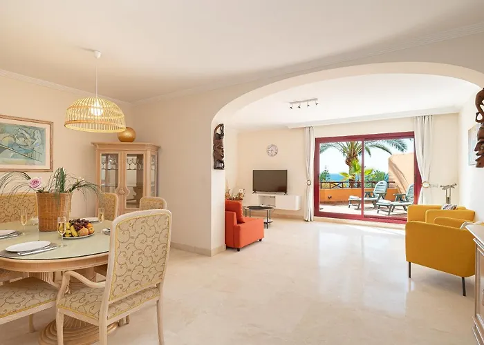 Paradise Retreat In Estepona Эстепона