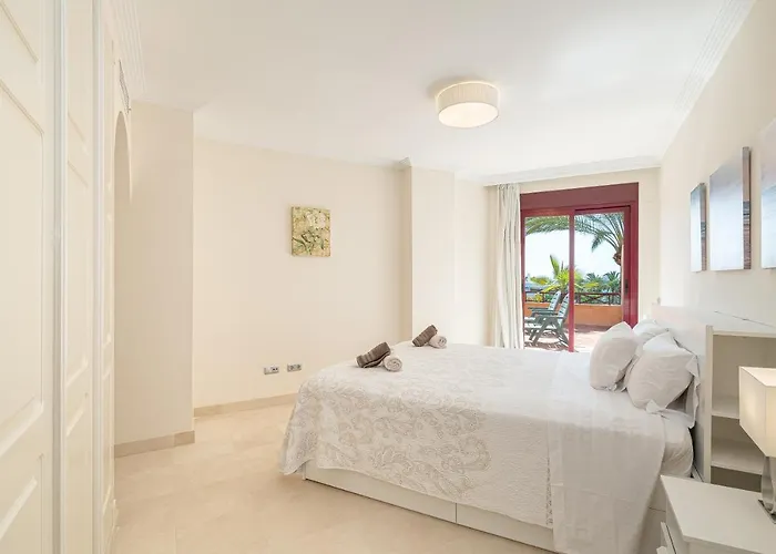 Paradise Retreat In Estepona 埃斯特波纳