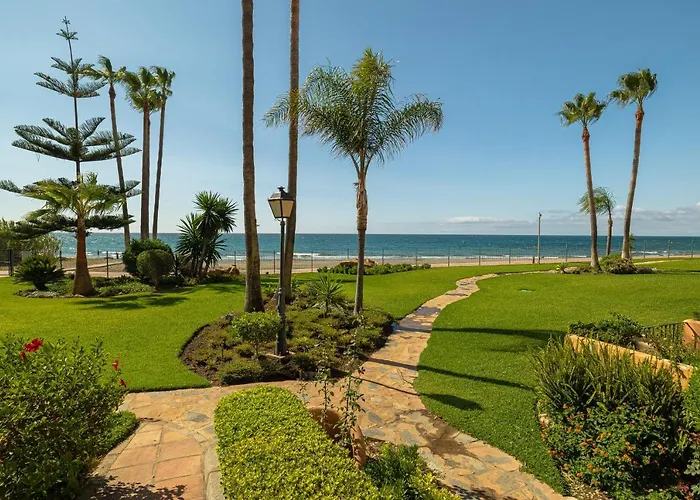 Апартаменты Paradise Retreat In Estepona Эстепона