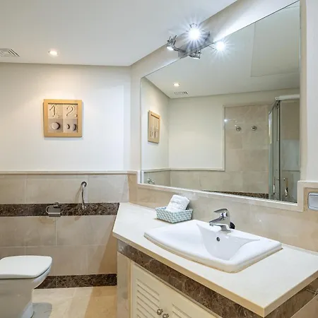 Paradise Retreat In Appartement Estepona