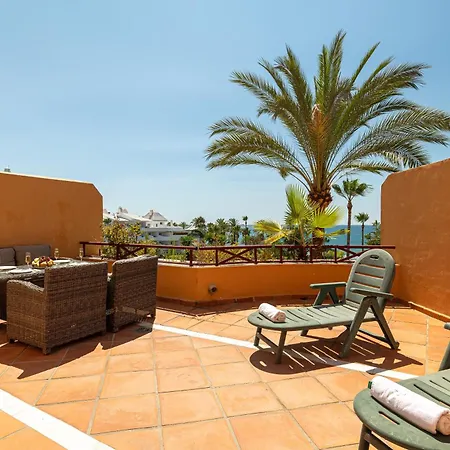 Paradise Retreat In Appartement Estepona